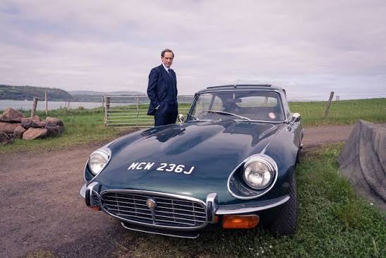 Jaguar e type  - detective car